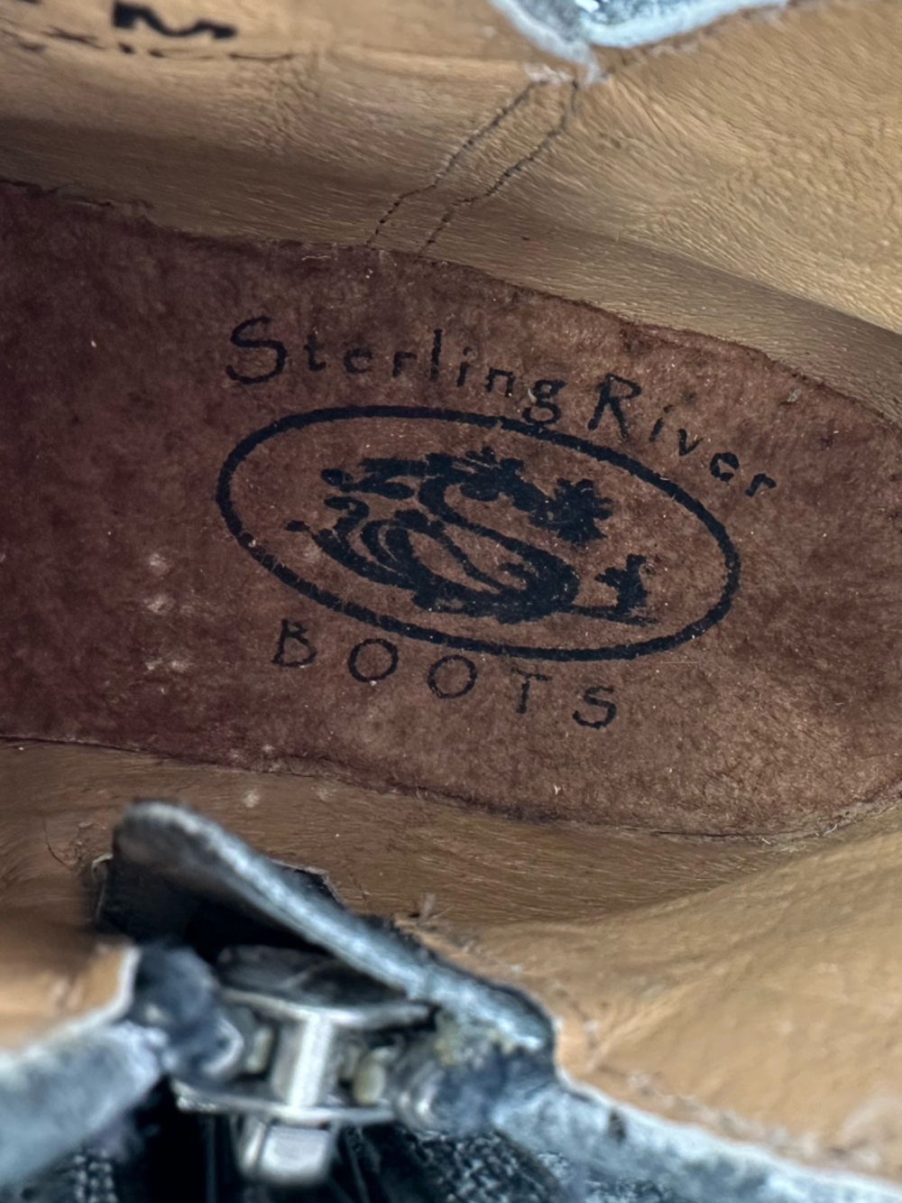 Sterling River Leather Embroidered Ankle Boots - Picture 9 of 10